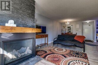 5 Jacksway Crescent in London, ON - Building Photo - Building Photo