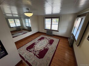 75 Brefni St in Amityville, NY - Building Photo - Building Photo