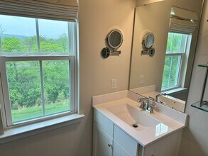 463 Paperbark Sq in Downingtown, PA - Building Photo - Building Photo