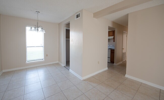 14355 S Harrells Ferry Rd, Unit 210 in Baton Rouge, LA - Building Photo - Building Photo