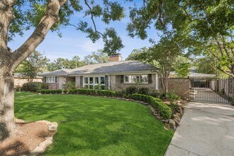 5659 Chevy Chase Dr in Houston, TX - Building Photo - Building Photo