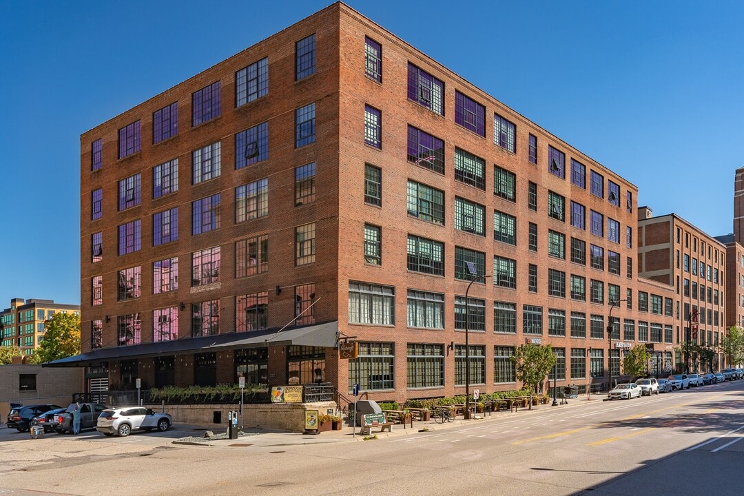ElseWarehouse in the North Loop in Minneapolis, MN - Foto de edificio