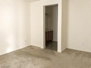 1121 Via Volterra in Henderson, NV - Building Photo - Building Photo