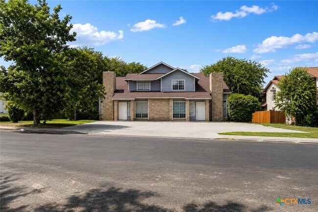 property at 6714 Windsor Hollow Dr