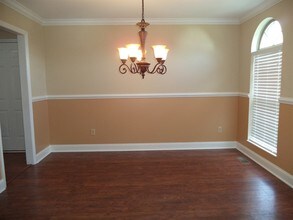 1582 Cider Ln in Powell, TN - Foto de edificio - Building Photo