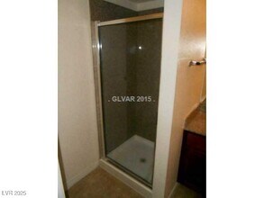 5383 Indian River Dr in Las Vegas, NV - Building Photo - Building Photo