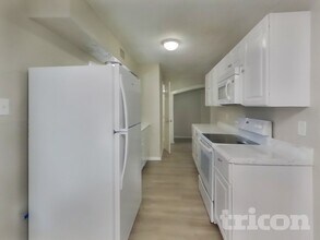 19902 Burle Oak Dr in Humble, TX - Building Photo - Building Photo