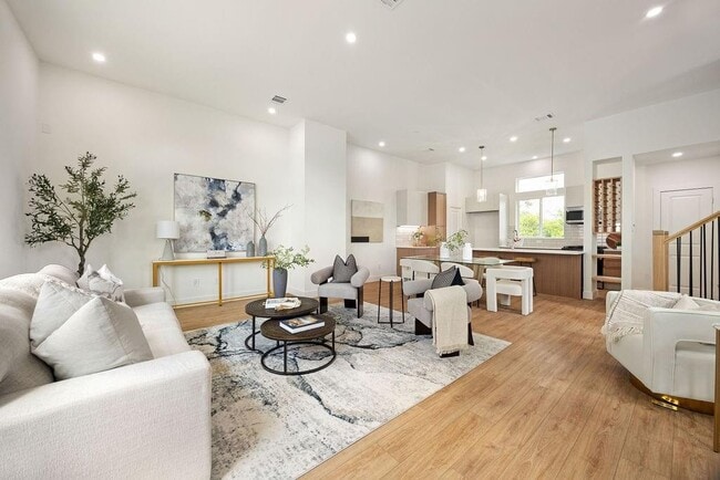 property at 1739 Mary St