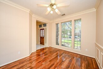 4815 Knights Branch Dr in Sugar Land, TX - Building Photo - Building Photo