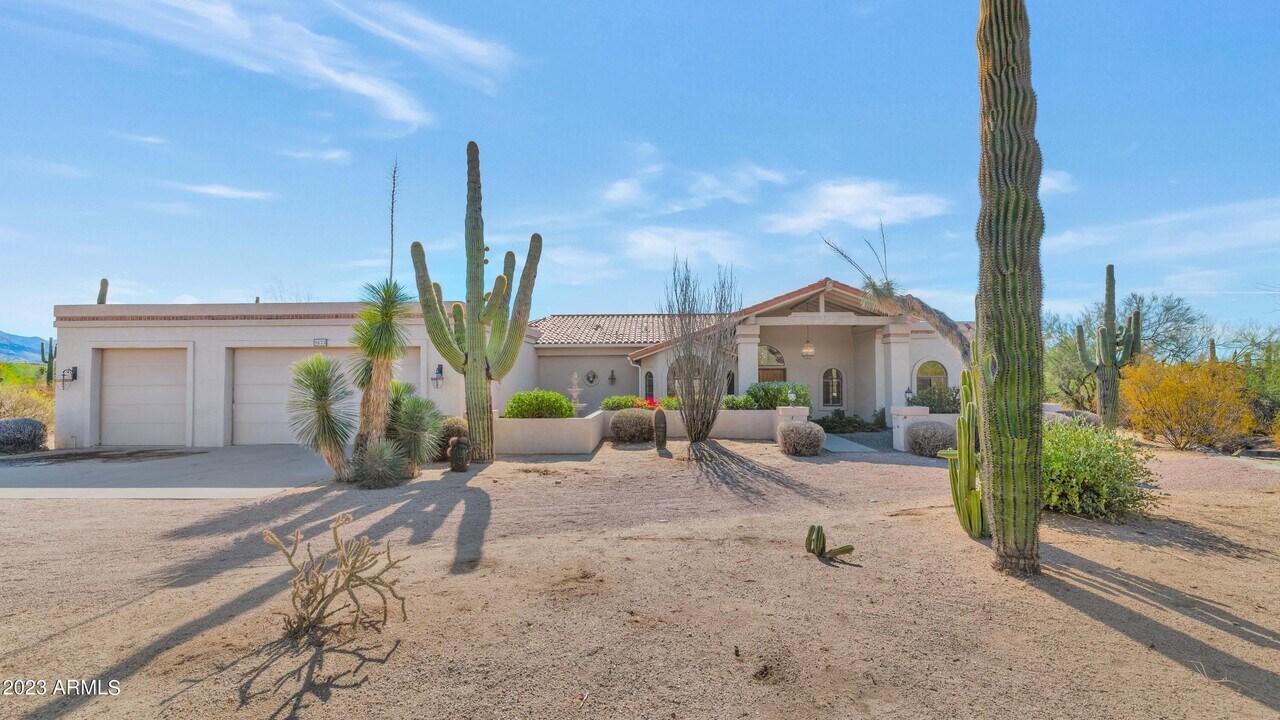 8633 E Camino Del Monte in Scottsdale, AZ - Building Photo