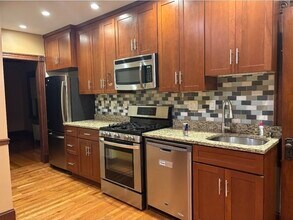 121-123-123 Willow St in Boston, MA - Building Photo - Building Photo