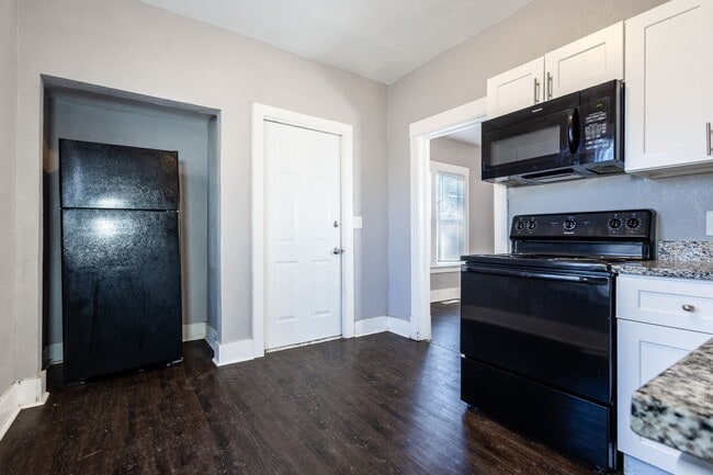 property at 4411 Commercial Ave