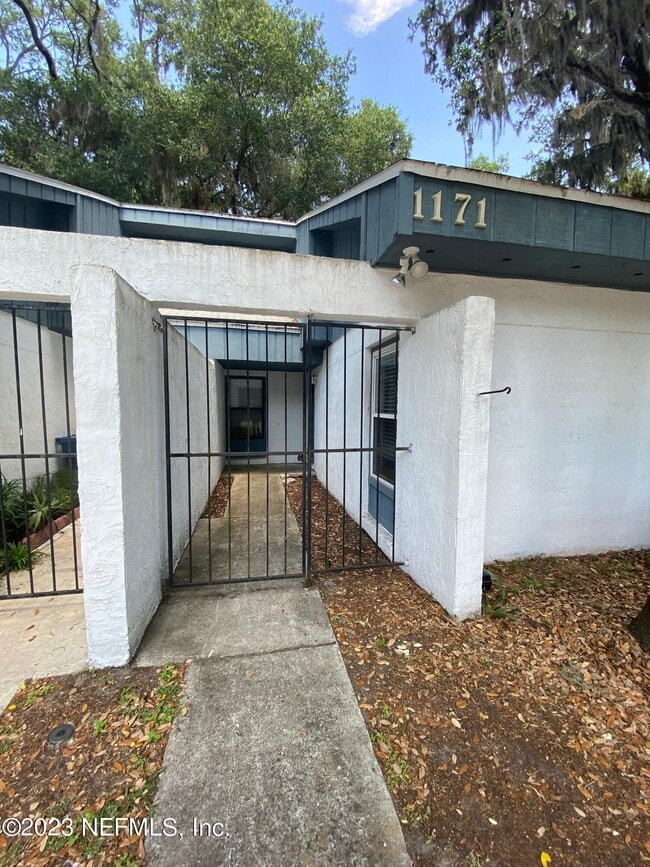 1171 Mayport Landing Cir in Atlantic Beach, FL - Building Photo - Building Photo