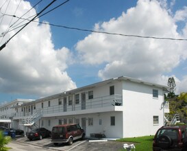 314 S Luna Ct Apartments Hollywood Fl For Rent Florida Building Photo 314 S Luna Ct Apartments In Hollywood