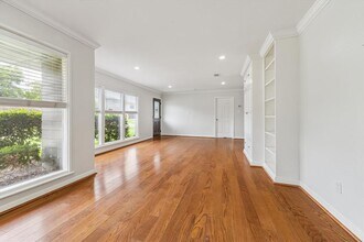 5329 Judalon Ln in Houston, TX - Building Photo - Building Photo