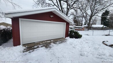 49 E Fairmount Ave, Unit 335 in Pontiac, MI - Building Photo - Building Photo