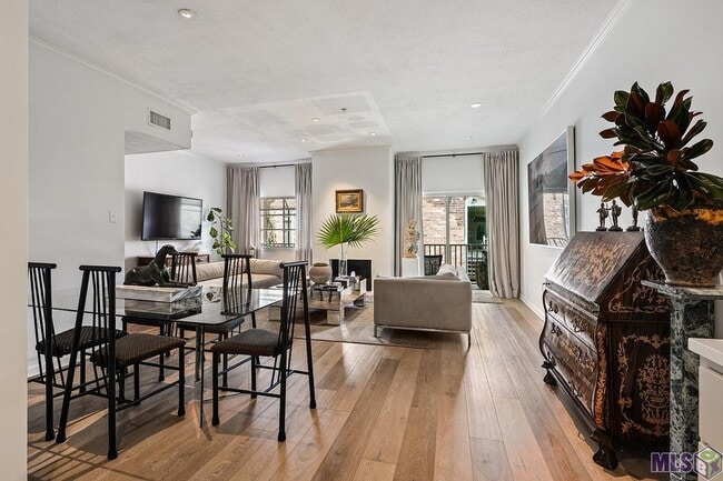 7640 Lasalle Ave, Unit 203 in Baton Rouge, LA - Building Photo - Building Photo