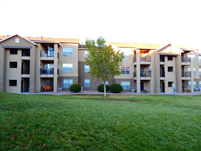 Arrowhead Ridge in Rio Rancho, NM - Building Photo - Building Photo