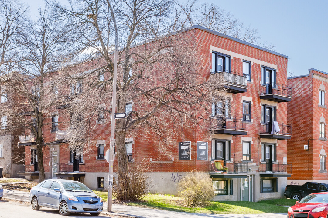 5690 Gatineau Av in Montréal, QC - Building Photo