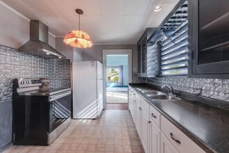 818 N Stafford St in Portland, OR - Building Photo - Building Photo