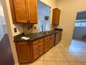 2038 Huntington Dr in Chico, CA - Building Photo - Building Photo