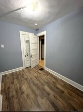 7 Willoughby St in Bristol, CT - Building Photo - Building Photo