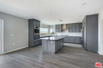 4151 Don Mariano Dr in Los Angeles, CA - Building Photo - Building Photo