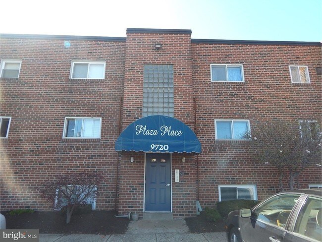 9712-26 Bustleton Ave-Unit -25 in Philadelphia, PA - Foto de edificio - Building Photo