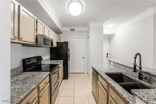 property at 11550 Villa Grand