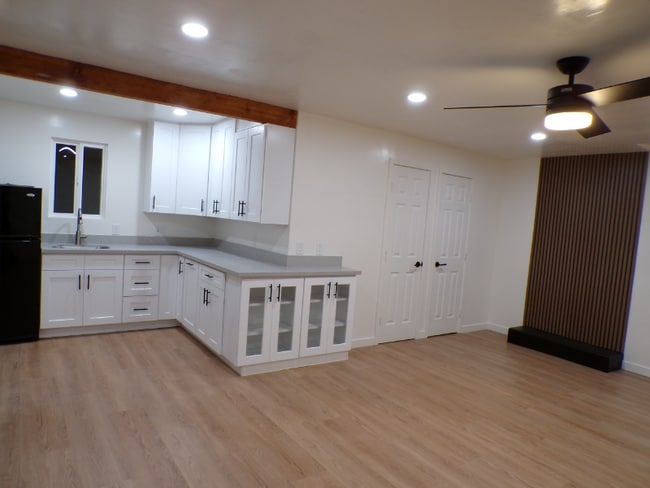 property at 739 Twin Oaks Ave