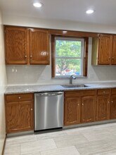 30 Mansfield Dr, Unit 302 in Northford, CT - Building Photo - Building Photo