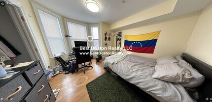 183 River St, Unit 2 in Cambridge, MA - Building Photo - Building Photo