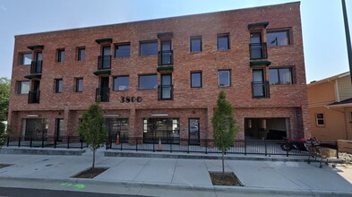 Hilltop in Englewood, CO - Building Photo - Primary Photo