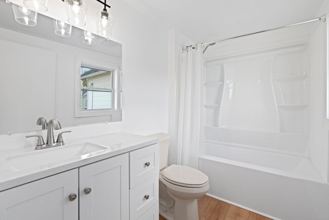 2010 6th Ave in Beaver Falls, PA - Building Photo - Building Photo