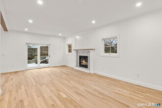 100 New England Ave in Fairfield, CT - Building Photo - Building Photo