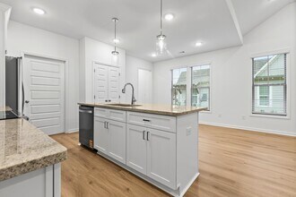 126 Summer St in Opelika, AL - Building Photo - Building Photo