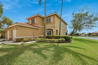 6224 Reynolds St in West Palm Beach, FL - Foto de edificio - Building Photo