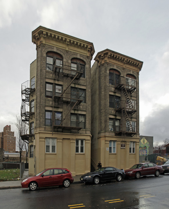 New Center City in Newark, NJ - Building Photo