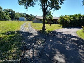 3175 Fell Rd in Melbourne, FL - Building Photo - Building Photo
