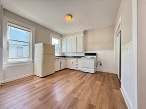 346 Broadway in North Attleborough, MA - Building Photo - Building Photo