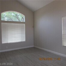 7832 Blue Eagle Way in Las Vegas, NV - Building Photo - Building Photo