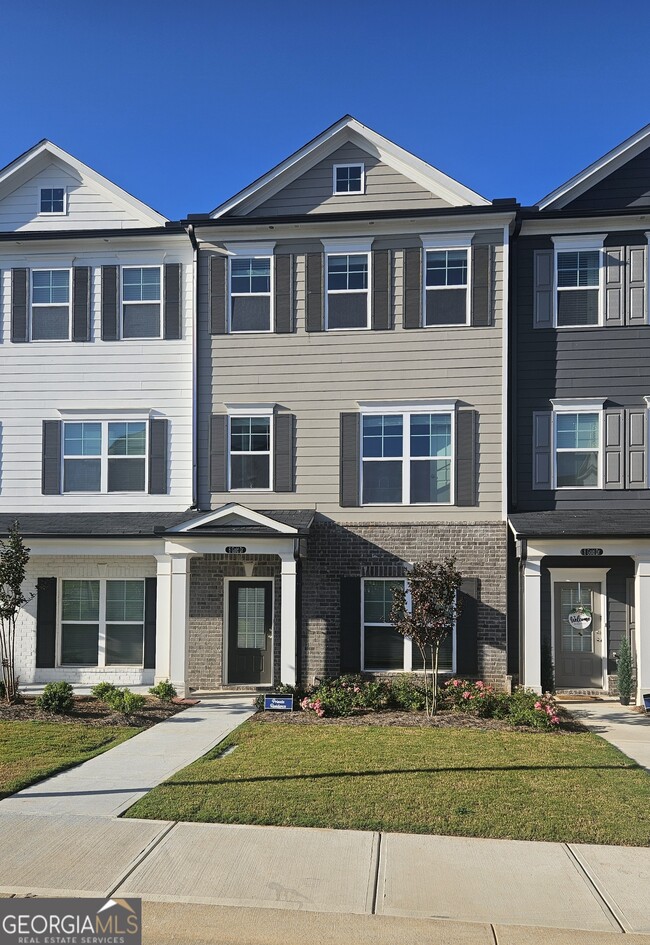 property at 6 Gold Dr