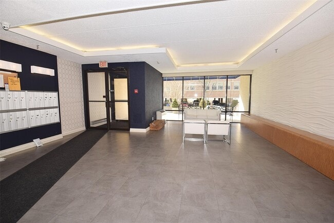 142 Main St in Mineola, NY - Building Photo - Building Photo
