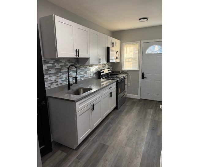 1271 Limit Ave in Baltimore, MD - Building Photo - Building Photo