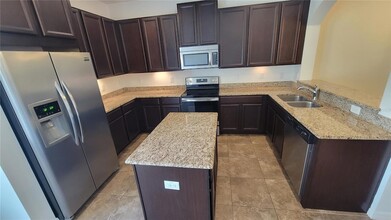 14161 Stowbridge Ave in Tampa, FL - Building Photo - Building Photo