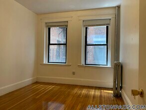 1254 Commonwealth Ave, Unit 7 in Boston, MA - Building Photo - Building Photo