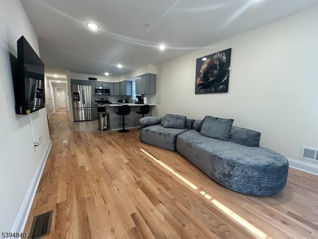 337 13th Ave in Newark, NJ - Building Photo - Building Photo