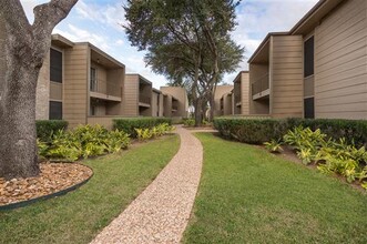 Stone Forest Apartments in Houston, TX - Building Photo - Building Photo