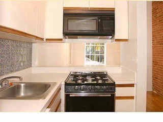 520 E 81st St-Unit -3 in New York, NY - Foto de edificio - Building Photo
