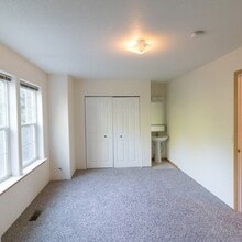 462 NW Webb St in Pullman, WA - Foto de edificio - Building Photo